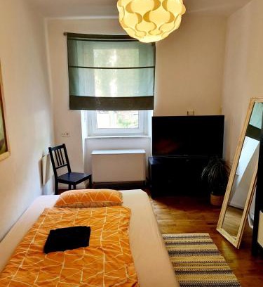 Zellerau Casa | Zimmer in zentraler Lage/Room near downtown