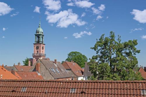 Friedrichstadt Apartamento | Zimmer Und Aussicht