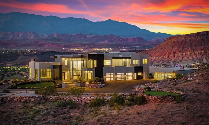 Washington Fields Casa | Zion Luxe Retreat / Pool Cinema Pickleball
