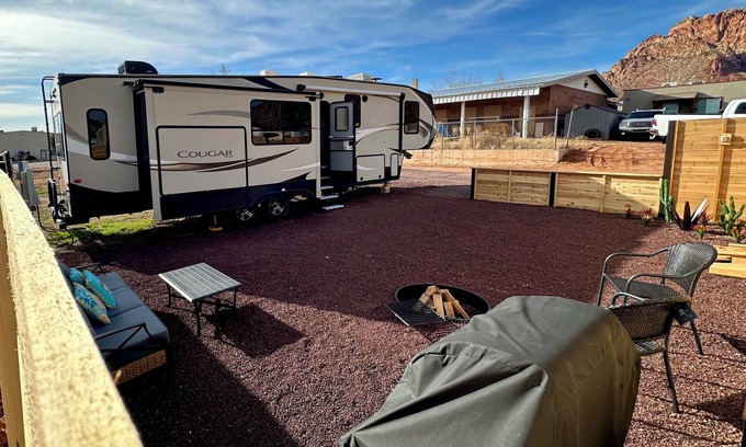 Hildale Alquiler De RV | Zion Mountain Glamping Trailer