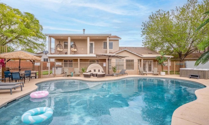 La Verkin Casa | Zion's Poolside Paradise