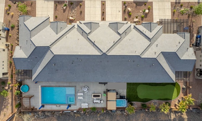Hurricane Casa | Zion Village-Corp Retreat-Family Reunion-Private Heated Pool-Zion-Bryce-Golf