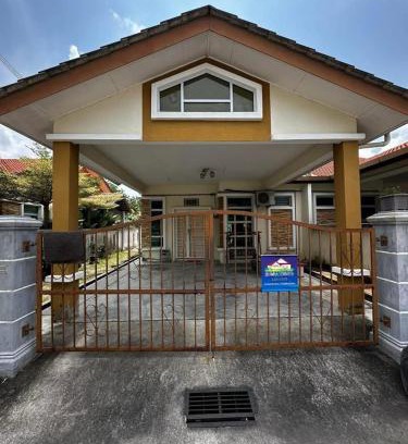 Kampung Baharu Sungai Udang Casa | ziramike homestay
