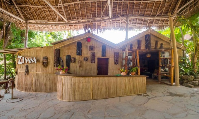 Mombasa Complejo | Ziwa Beach Resort