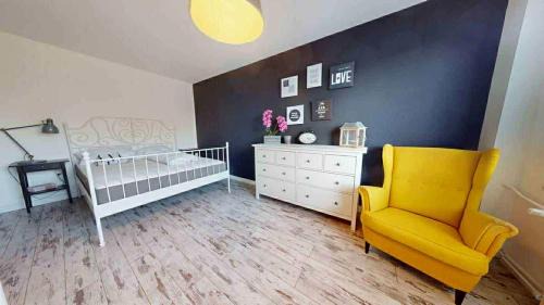 Rimavska Sobota Apartamento | Zlatá víla by Cañas Apartments V srdci mesta, len pár krokov od hlavného námestia