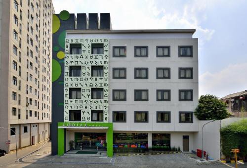 East Jakarta Hotel | Zodiak MT Haryono by KAGUM Hotels