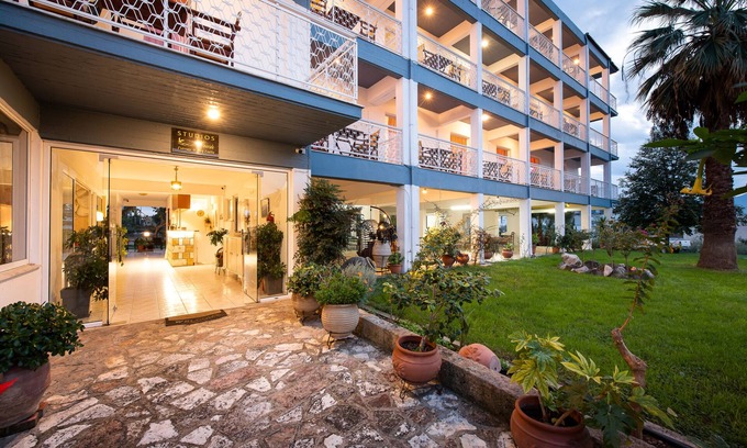Edipsos Hotel | Zoe Seaside