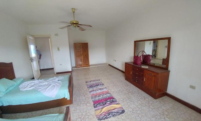 Borg el Arab Chalet De Esquí | Zomoroda Chaleh
