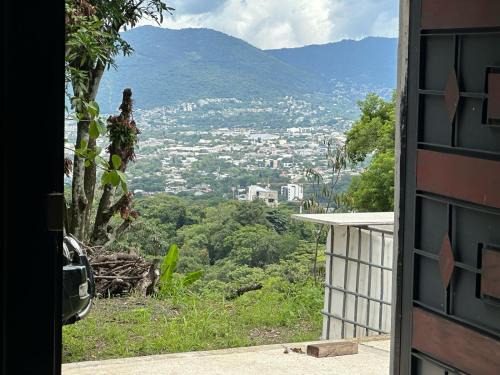 San Salvador Otro | Zona de Camping con casa de campo