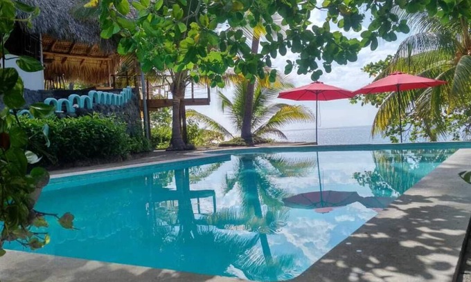 Chiltiupan Casa | Zonterini Beachfront Private House El Zonte