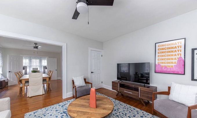 Corryville Apartamento | Zooview Haven: A Family Retreat
