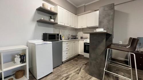 Zavlani Apartamento | Zoufi's Studio in the Heart of the Old Town