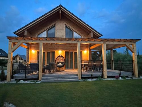 Velka Lomnica Casa | ZRUB TRIXY