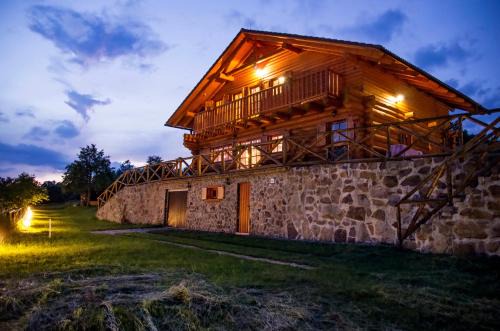 Hodrusa Hamre Chalet De Esquí | Zrubový Dom na samote - Chalet