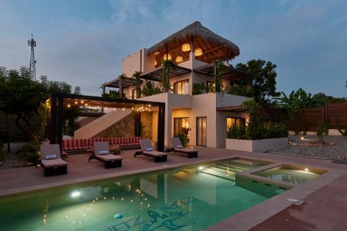Barra de Colotepec Hotel | Zunzún