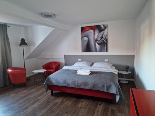Poppenhausen Casa | Zur Sonne "Gasthaus-Bar-Events"