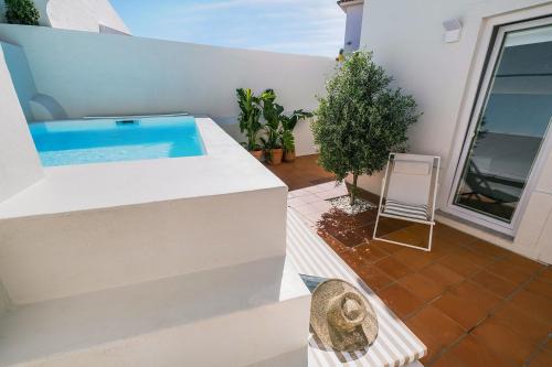 Parede Casa | Zus House Parede Style, Comfort & Private Pool near Lisbon, Sintra & the Beach