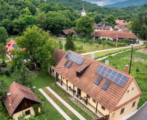 Josvafo Casa | Zuzmó Guesthouse, Jósvafő, Aggtelek National Park - Stylish 150 year old farmhouse for 10 guests