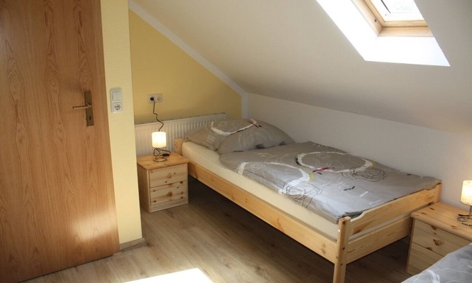 Thum Apartamento | Zwei Moderne Ferienwohnungen für Insgesamt 9 Gäste im Wunderschönen Erzgebirge
