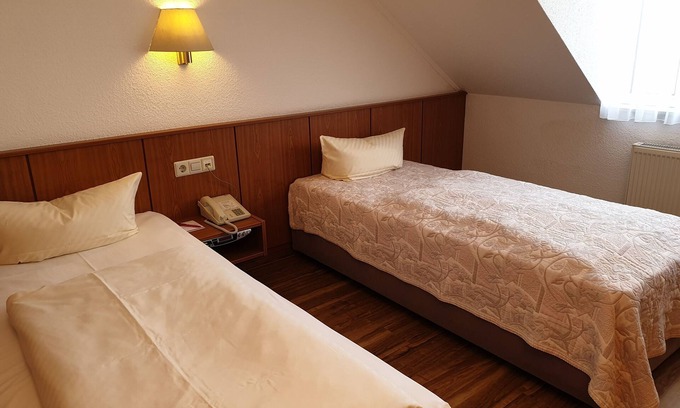 Kerspleben Casa | Zweibettzimmer Economy - Hotel Weisser Schwan