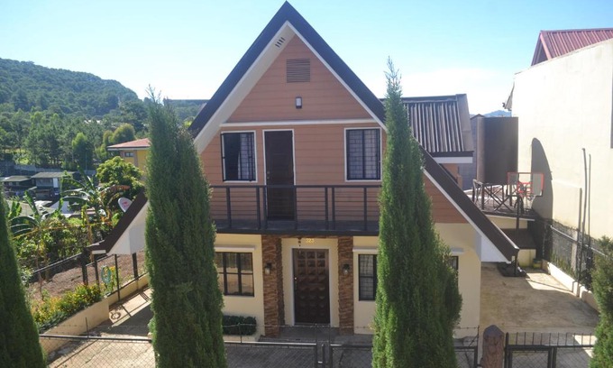 Baguio Casa | Zya 3BR A-House