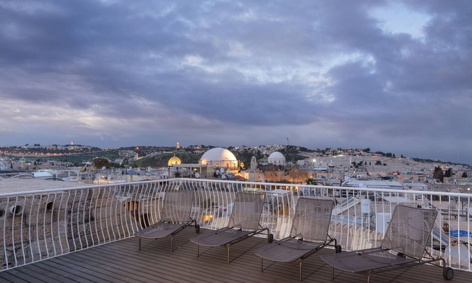 Old City Apartamento | Old City Luxury Duplex with Rooftop by FeelHome