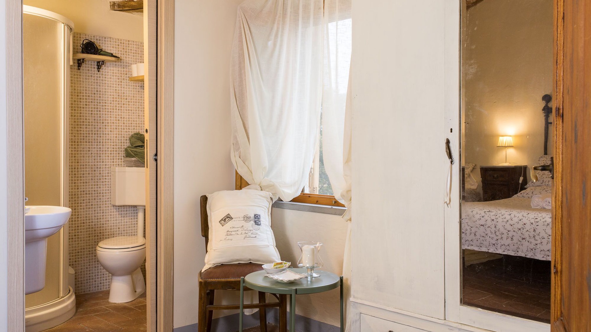 foto de Dormitorio en Larciano