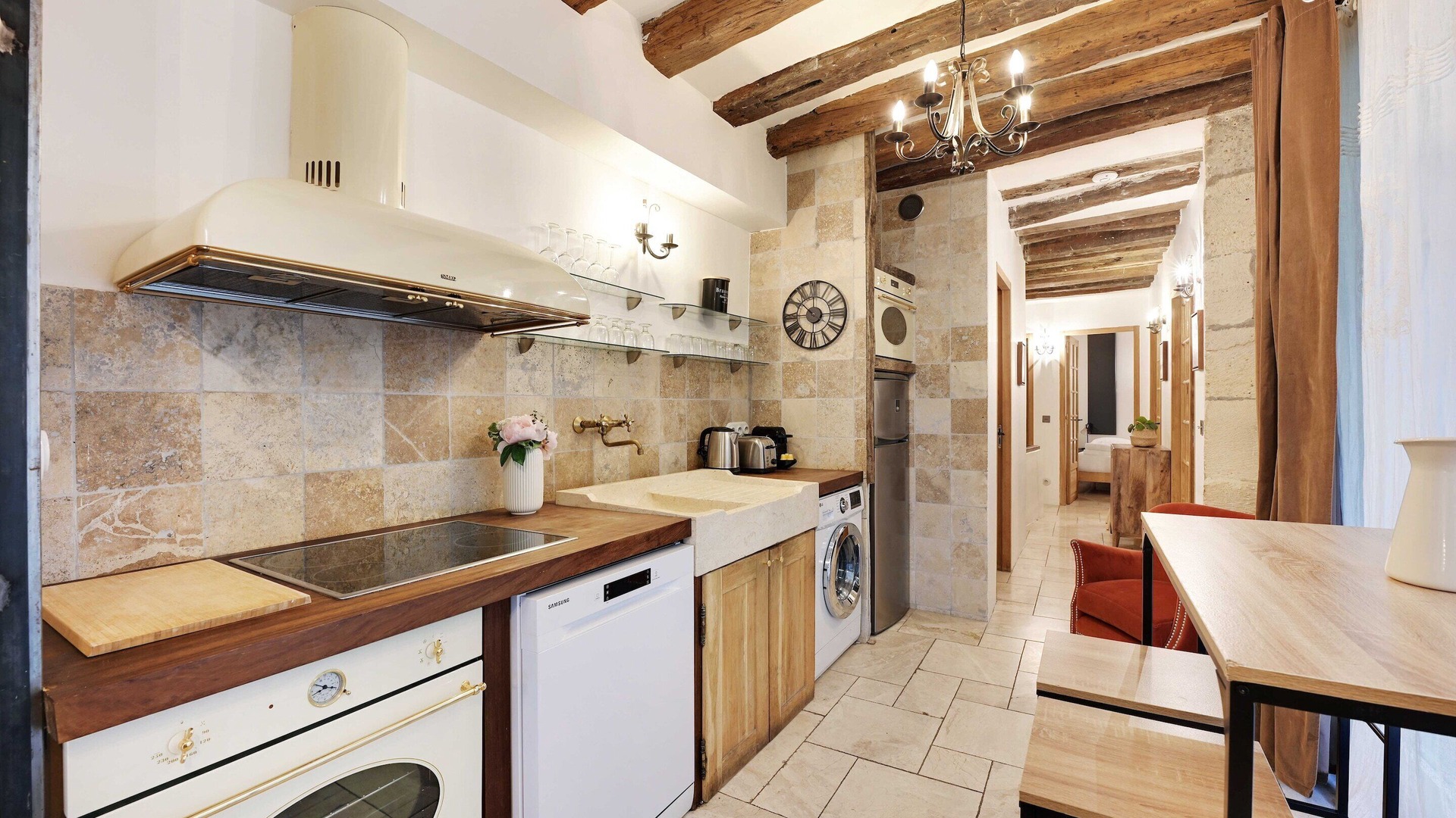 foto de Cocina en Saint-Victor