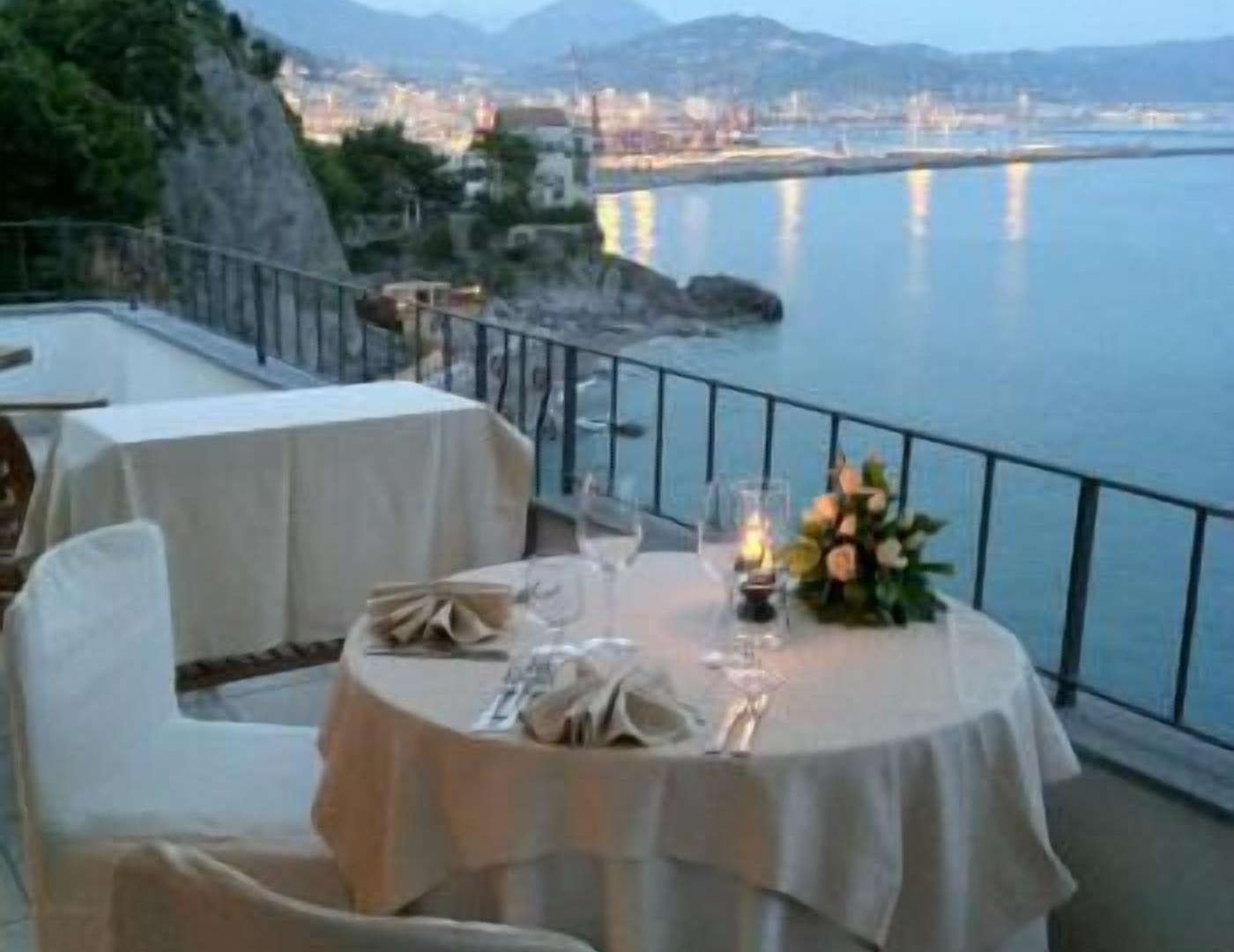 foto de Balcón de patio en Vietri sul Mare