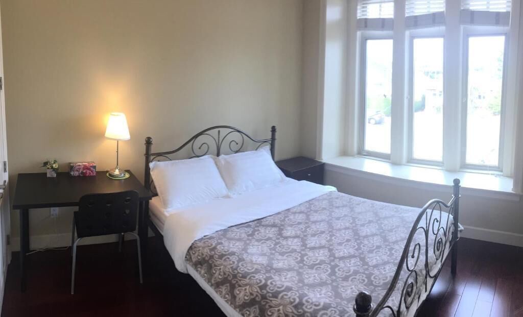 foto de Dormitorio en Burnaby