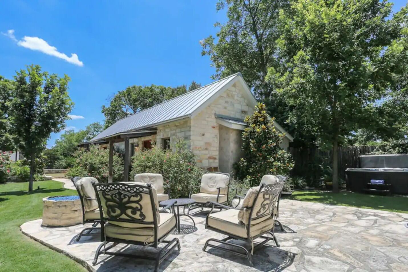 foto de Balcón de patio en Fredericksburg