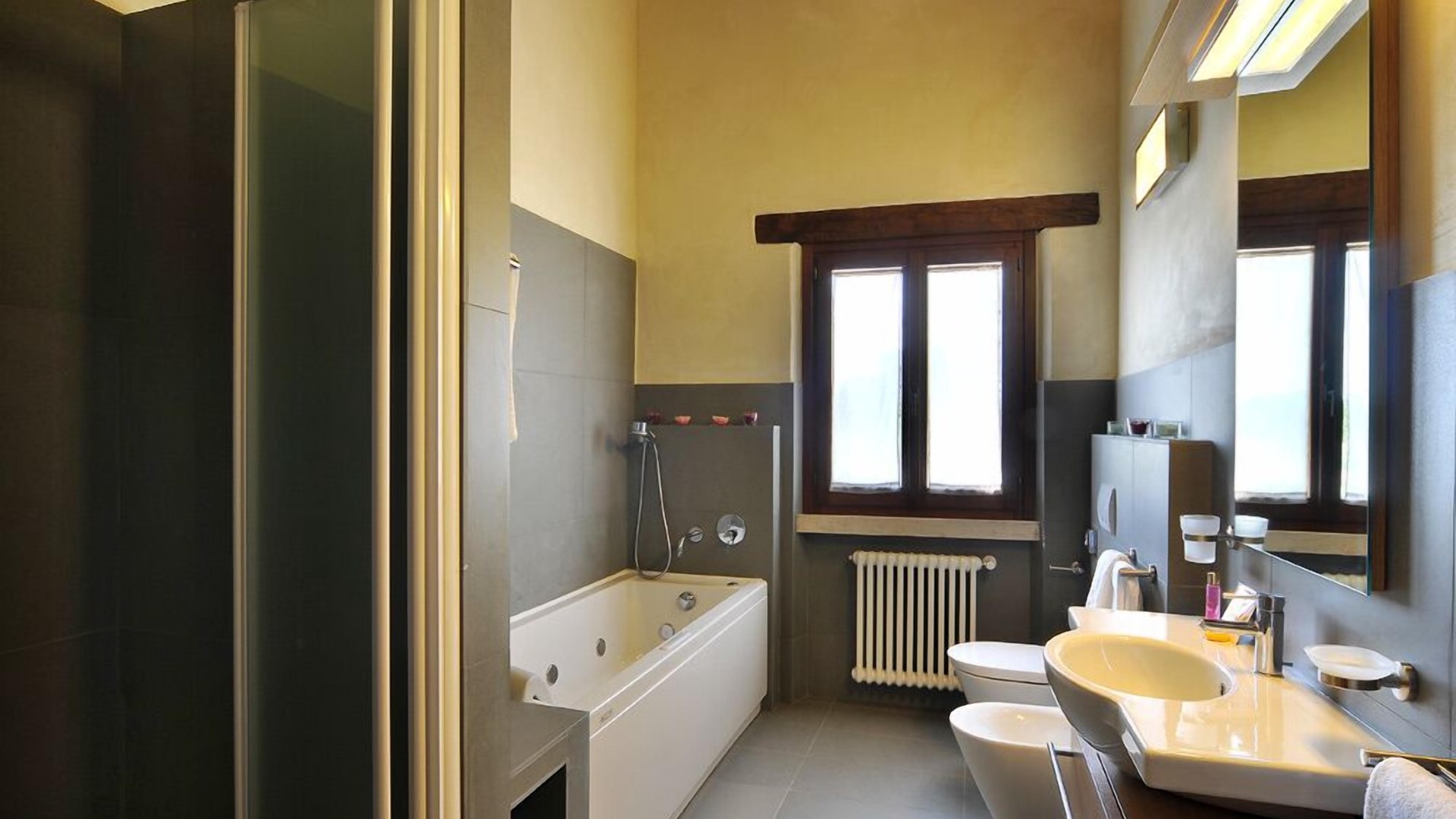 foto de Baño en Foligno