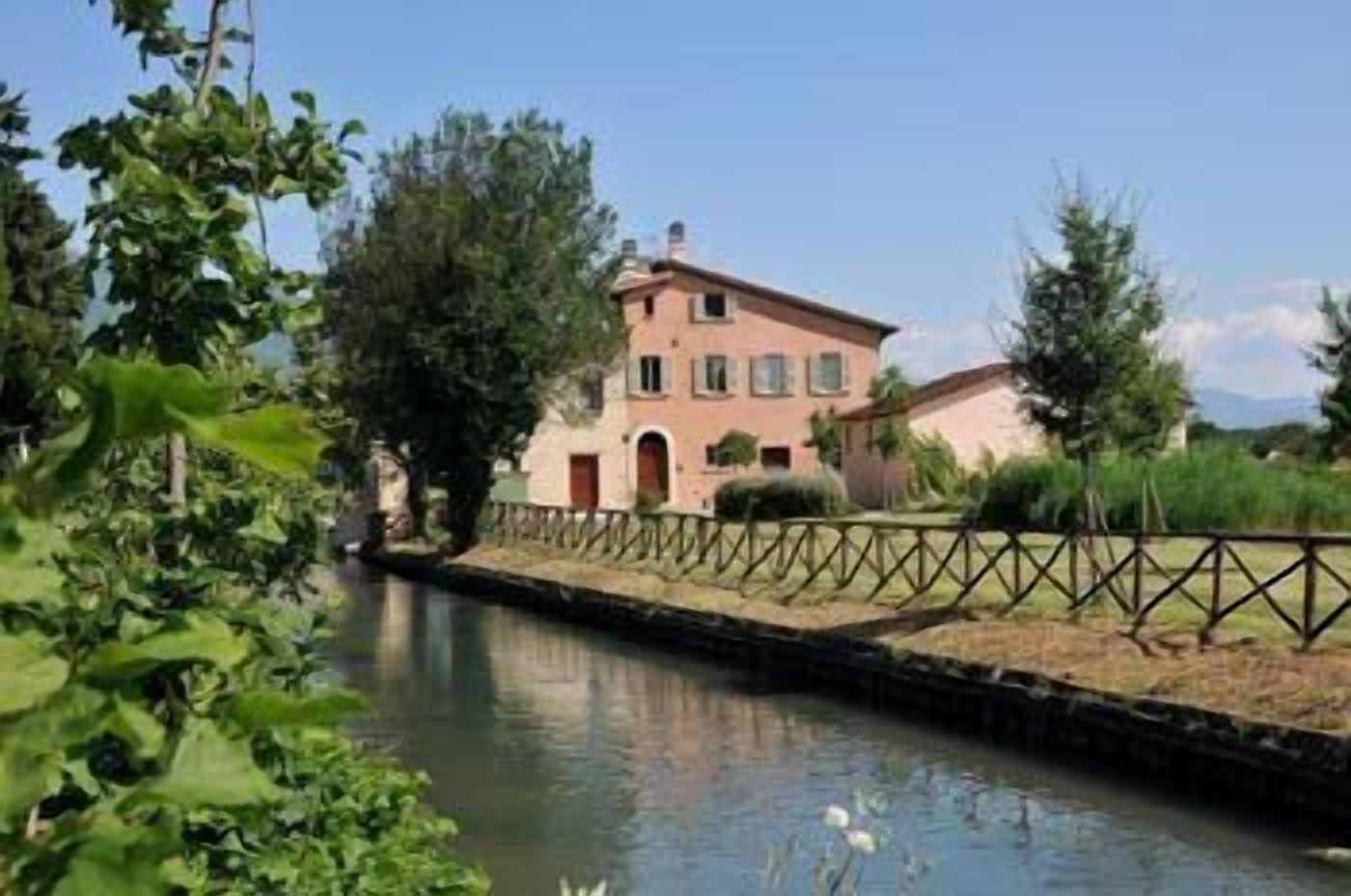 foto de Exterior en Foligno