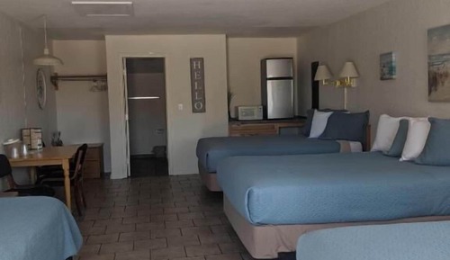 Deluxe Family Room
