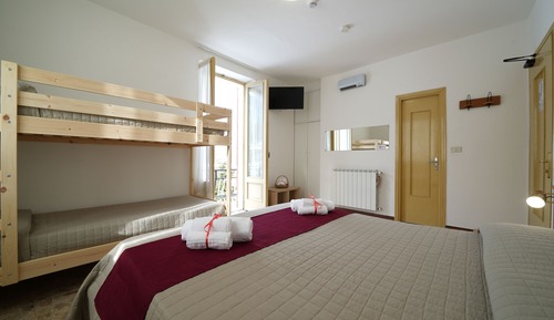 Habitación cuádruple básica