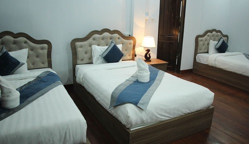 Connecting Room with Balcony