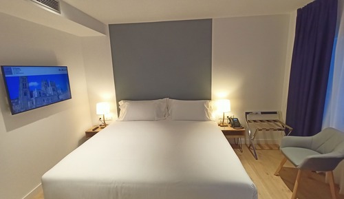 Estudio ejecutivo, terraza (3 People)