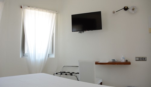 Habitación Confort, vistas a la piscina