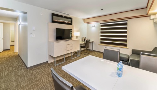 Suite, 2 camas de matrimonio, no fumadores (Efficiency)