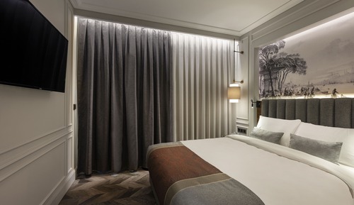 Habitación estándar, 1 cama de matrimonio, balcón, vistas a la ciudad