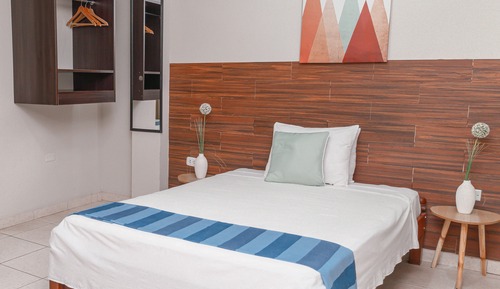 Habitación tradicional con 2 camas individuales