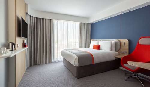 Habitación estándar, 1 cama de matrimonio con sofá cama