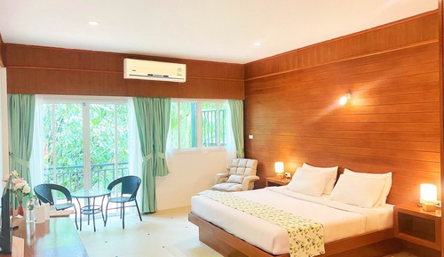 Habitación básica con 1 cama doble o 2 individuales