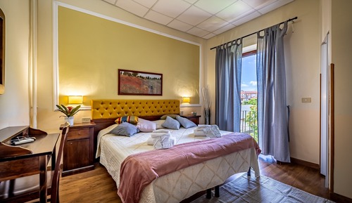Habitación clásica con 1 cama doble o 2 individuales
