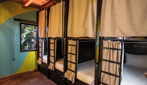 Dormitorio compartido estándar