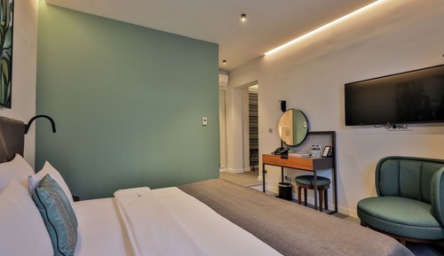 Habitación superior con 1 cama doble o 2 individuales