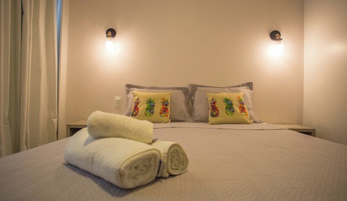Habitación estándar con 2 camas individuales, 1 cama de matrimonio