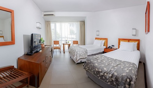 Habitación con 2 camas individuales