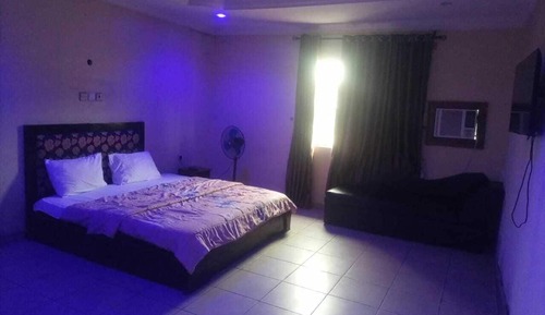 Habitación básica, 1 cama de matrimonio
