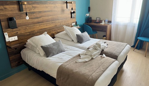 Habitación con 2 camas individuales